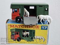 LESNEY MATCHBOX-17E AEC Horse Box 1969