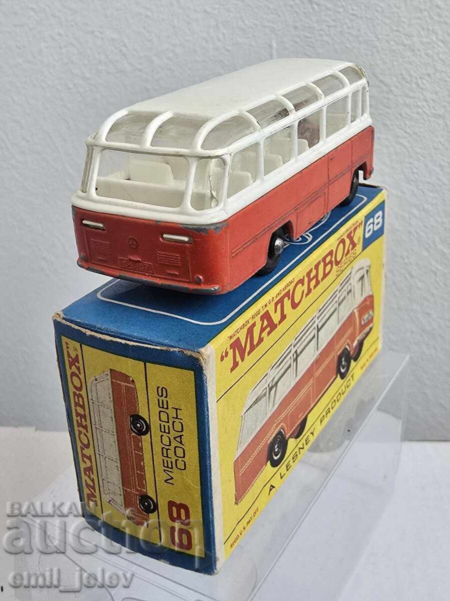 Delivery of LESNEY MATCHBOX-68B Mercedes Coach 1965-1969