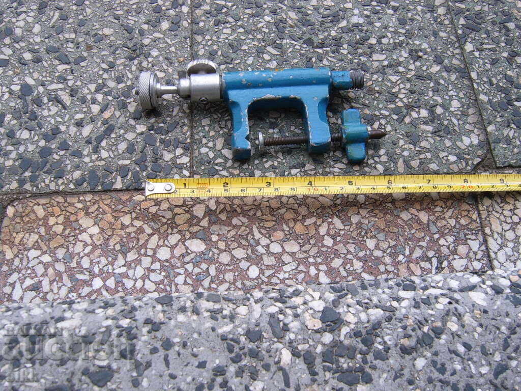 Trepied foto cu preț 25.00 BGN | € 12.78