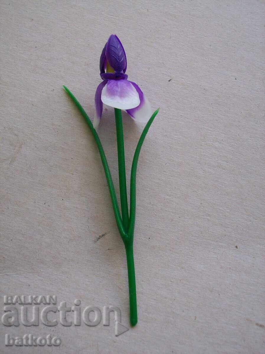 Ένα πλαστικό λουλουδάκι