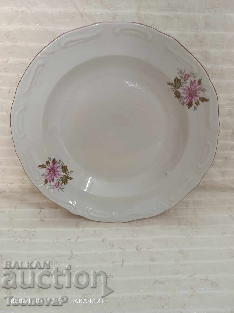 Porcelain platter, large plate Porcelain platter, large plate