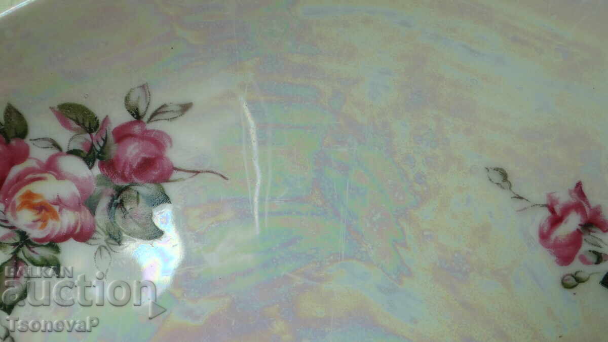 Delivery of Porcelain platter, large plate with roses