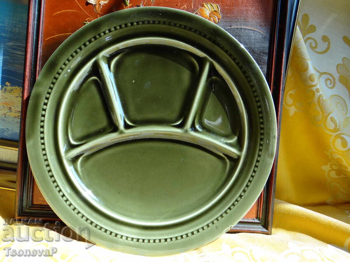 Porcelain platter for appetizers Porcelain platter for appetizers