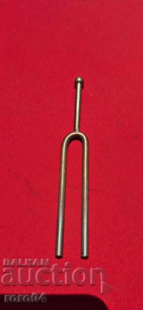 Licitație CAMERONTON