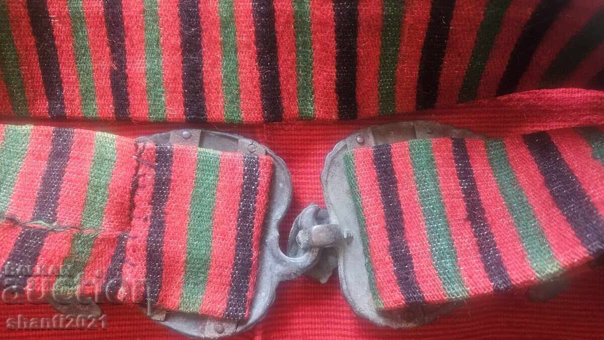 Аукцион АВТЕНТИЧНА КЮСТЕНДИЛСКА САЯ НОСИЯ ,златна  СЪРМА, пафти