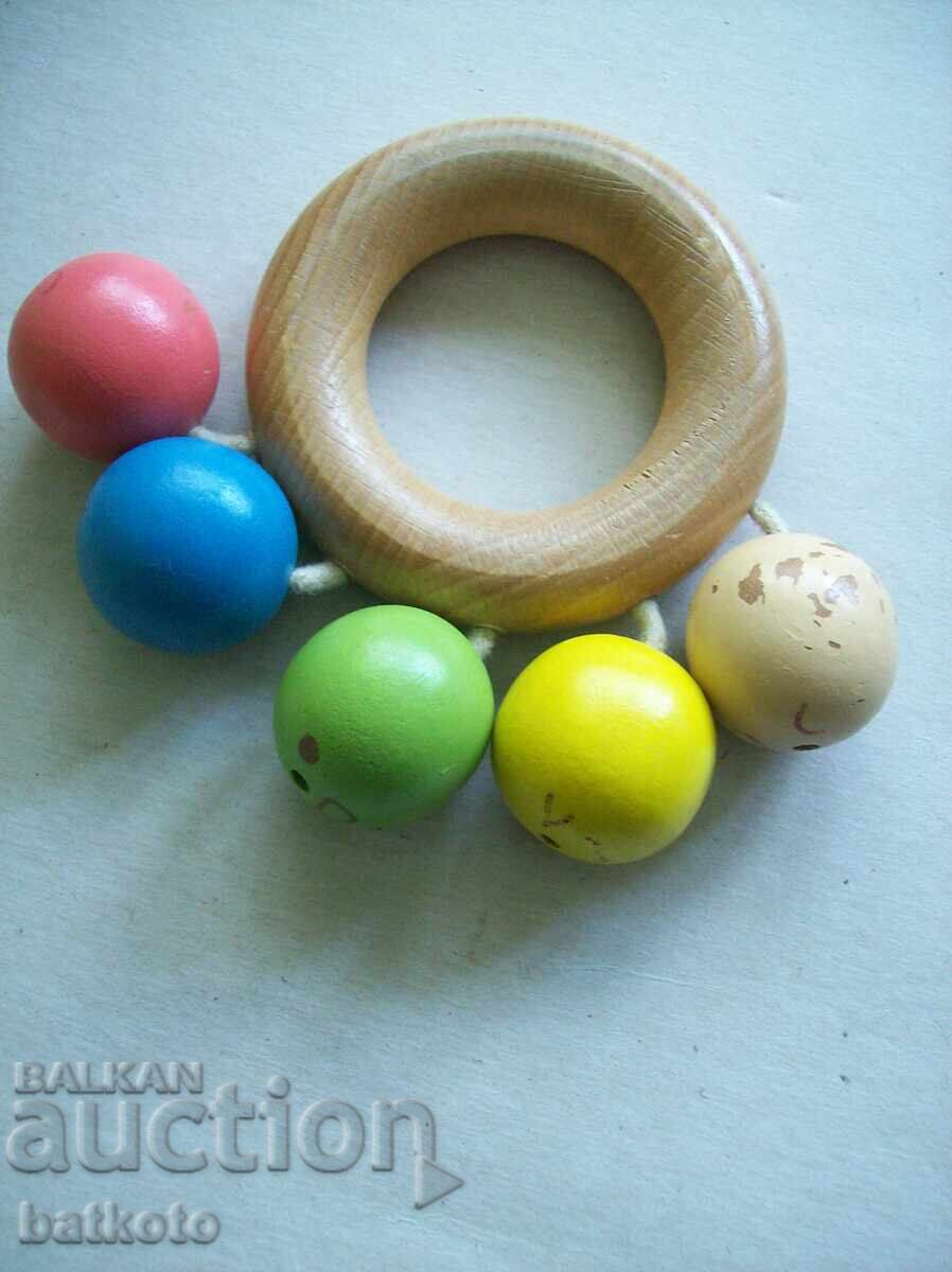 Suzetă din lemn japoneză