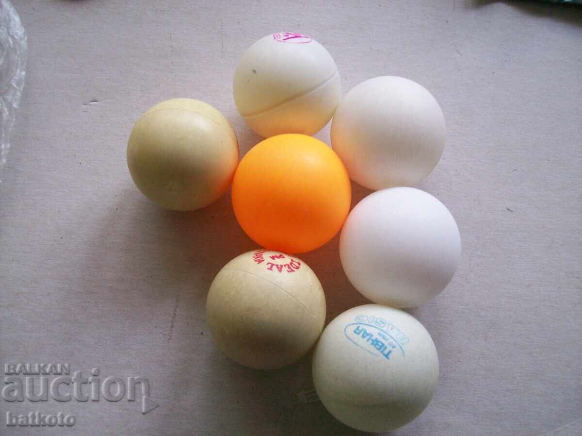 Table tennis balls
