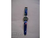 Working iron children's watch with a new battery