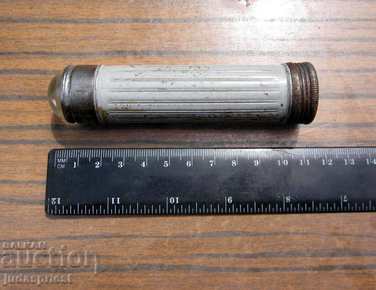 Δεύτερος Παγκόσμιος Πόλεμος Γερμανικό στρατιωτικό φακό τσέπης HAWE - 7 Δεύτερος Παγκόσμιος Πόλεμος Γερμανικό στρατιωτικό φακό τσέπης HAWE - 7