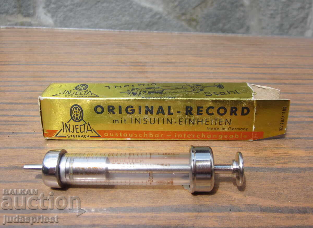 Παλιά Γερμανική σύριγγα ινσουλίνης αχρησιμοποίητη με κουτί με τιμή 10.00 BGN | € 5.11 Παλιά Γερμανική σύριγγα ινσουλίνης αχρησιμοποίητη με κουτί με τιμή 10.00 BGN | € 5.11