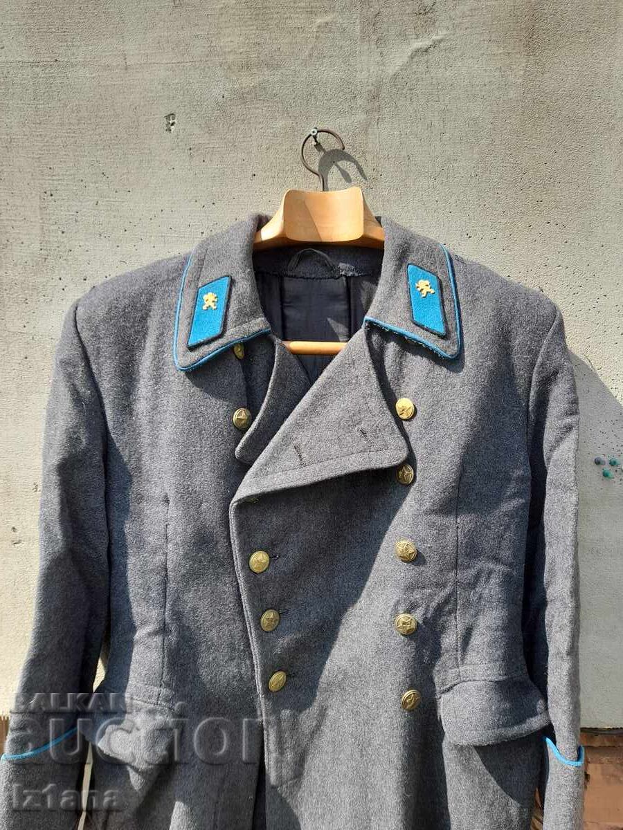 Стар военен шинел с цена 200.00 лв. | € 102.26