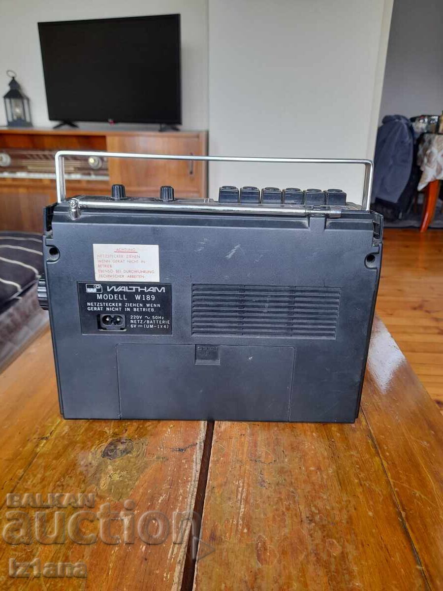 Δημοπρασία Παλιό ραδιοκασετόφωνο Waltham