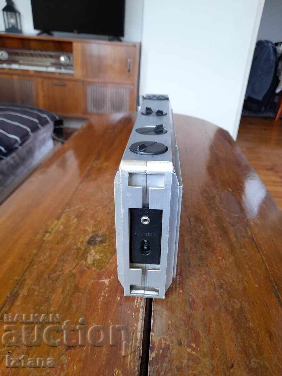 Delivery of Old radio, radio receiver Resprom RPM 311