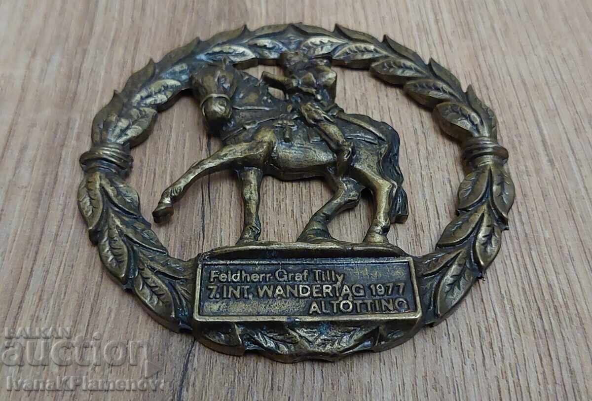 Aplicație metalică pentru cunoscători cu preț 16.00 BGN | € 8.18 Aplicație metalică pentru cunoscători cu preț 16.00 BGN | € 8.18