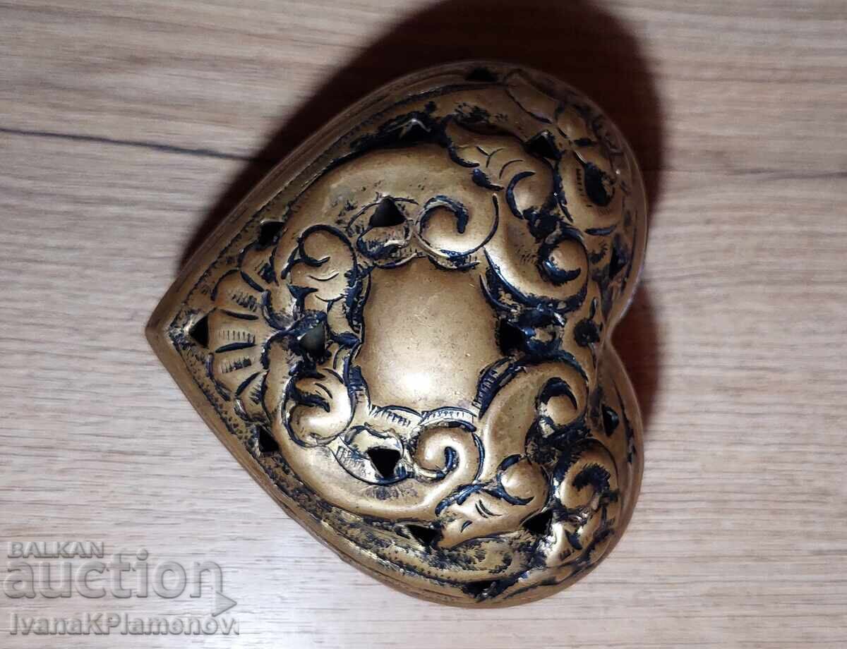 Δημοπρασία Θήκη από ορείχαλκο για γνώστες