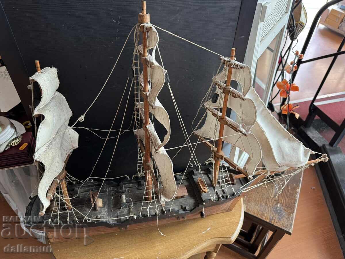 Δημοπρασία Μεγάλο ξύλινο παλιό συλλεκτικό πλοίο Δημοπρασία Μεγάλο ξύλινο παλιό συλλεκτικό πλοίο
