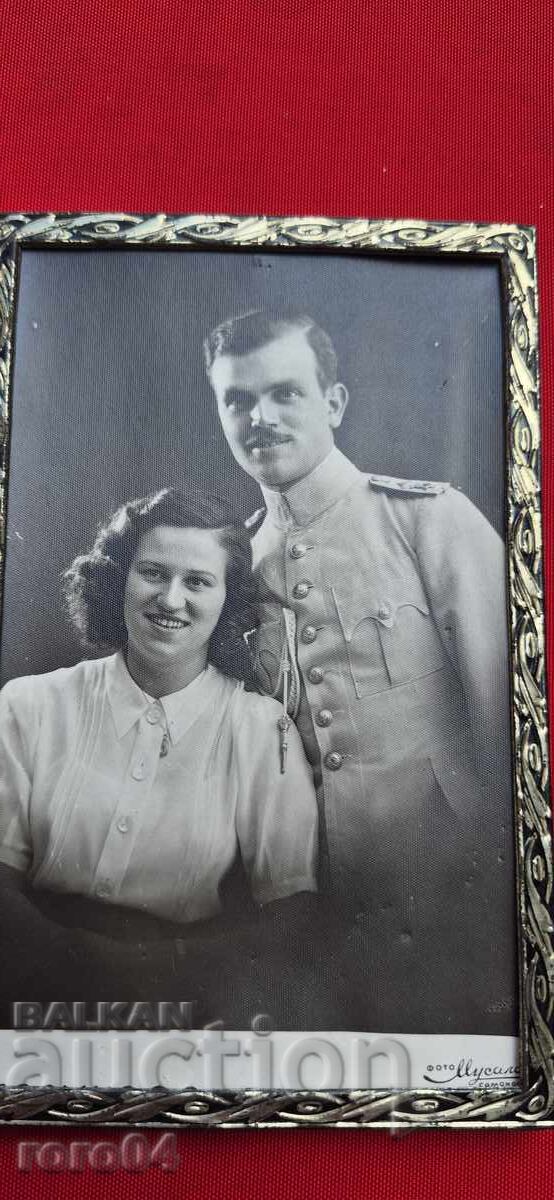 КАПИТАН ГЕОРГИ САПУНДЖИЕВ - АНГЕЛИНА ХАДЖИМИТОВА с цена 31.49 лв. | € 16.10 КАПИТАН ГЕОРГИ САПУНДЖИЕВ - АНГЕЛИНА ХАДЖИМИТОВА с цена 31.49 лв. | € 16.10