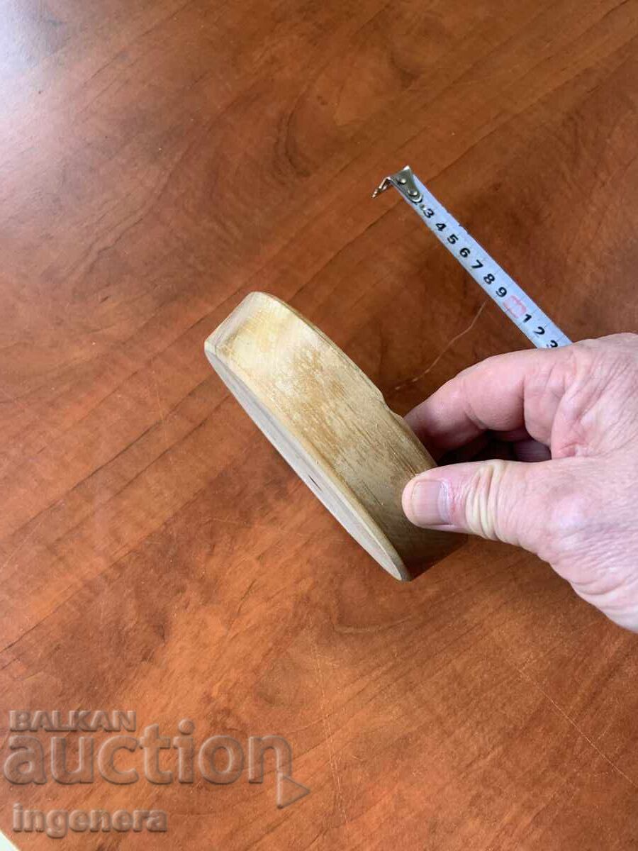 WALNUT WOOD ASHTRAY - 5