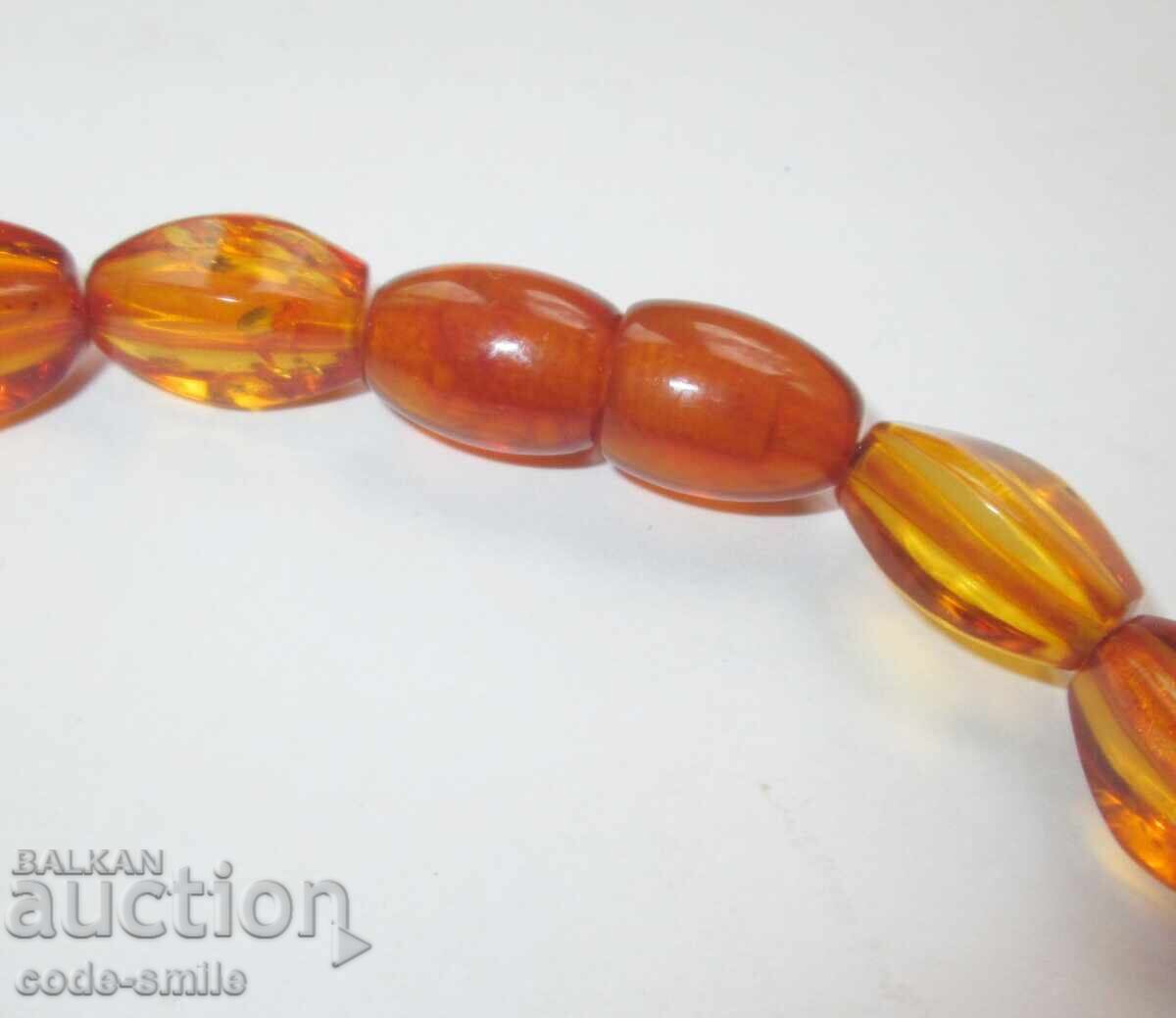 Старо дамско кехлибарено колие гердан естествен кехлибар с цена 200.00 лв. | € 102.26