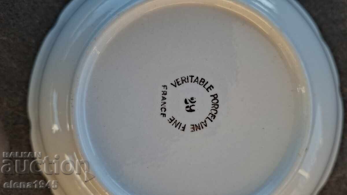 Serviciu de prăjituri cu preț 180.00 BGN | € 92.03