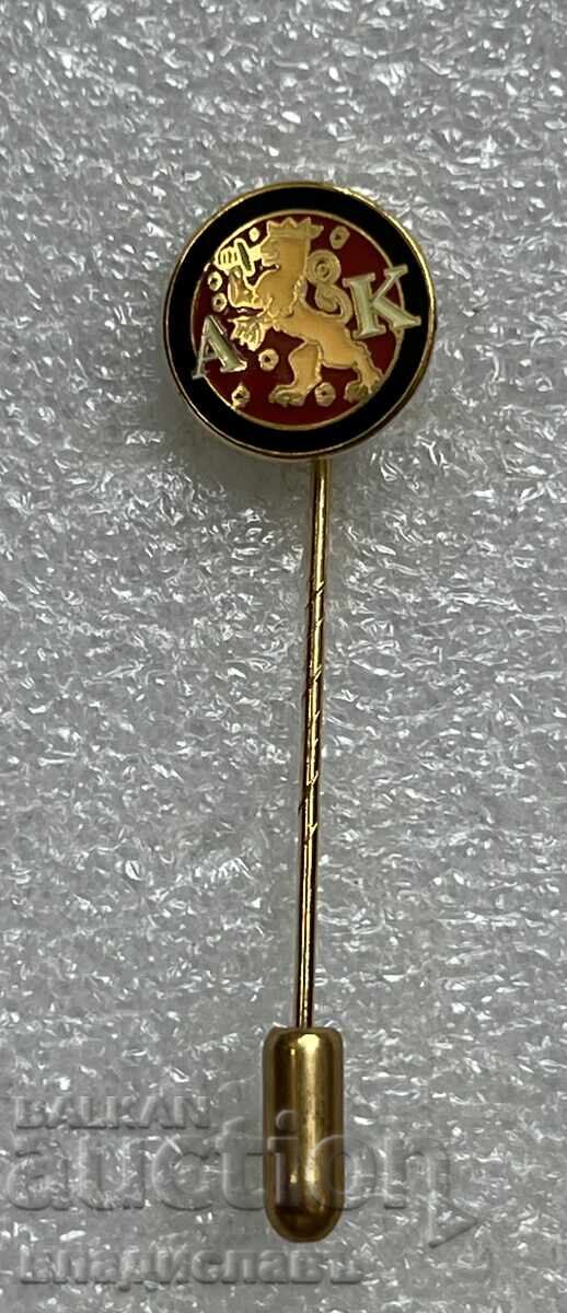 OLD FOOTBALL CLUBS 18 OLD FOOTBALL CLUBS 18