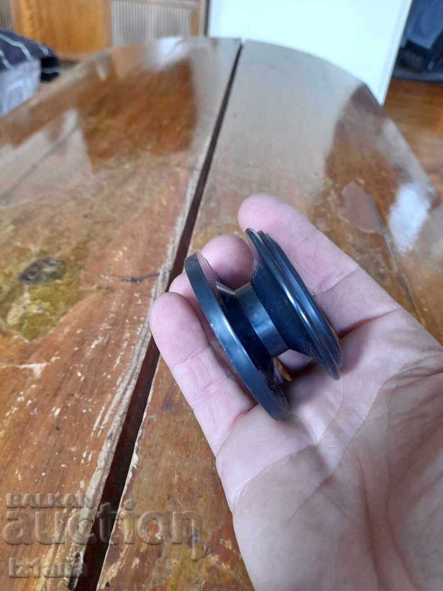 Bobină pentru mulinetă Germina Rileh Rex cu preț 11.00 BGN | € 5.62 Bobină pentru mulinetă Germina Rileh Rex cu preț 11.00 BGN | € 5.62