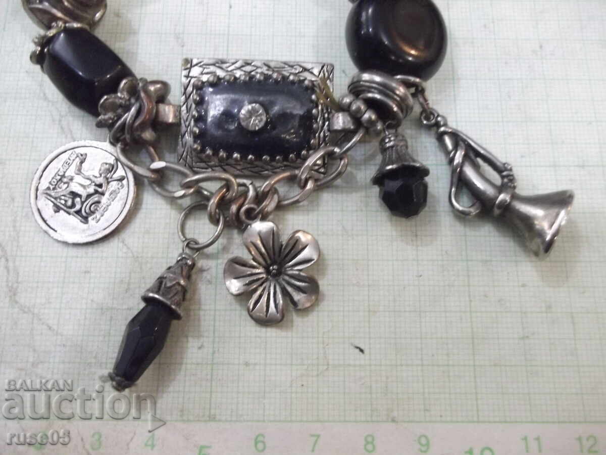 Auction  Expandable Chain