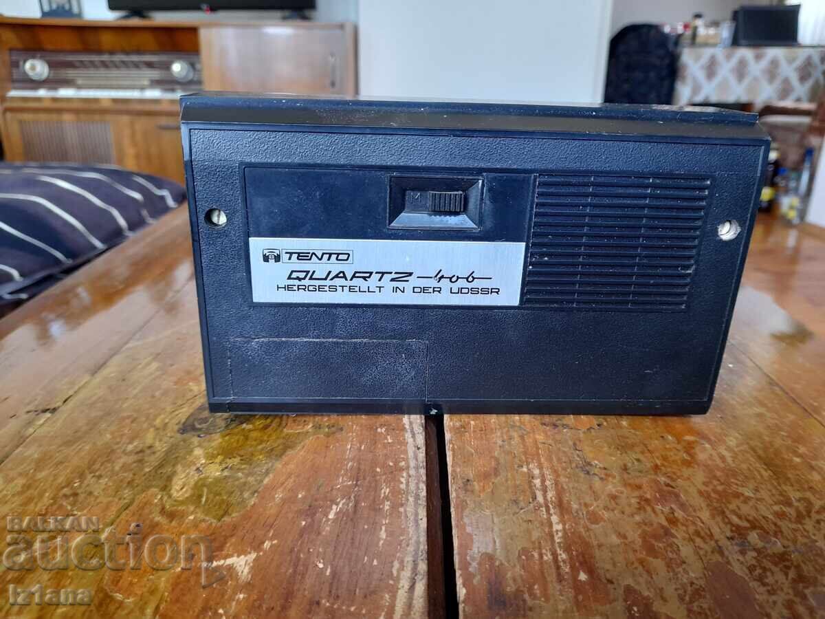 Παράδοση Staro radio, radiopriemnik Kvarts. Quartz 406 Παράδοση Staro radio, radiopriemnik Kvarts. Quartz 406