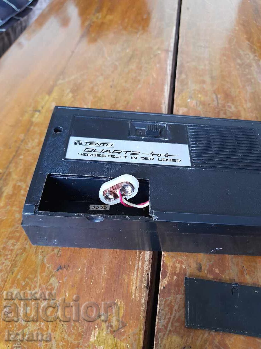 Παλιό ραδιόφωνο, ραδιοδέκτης Κβάρτς. Quartz 206 - 7