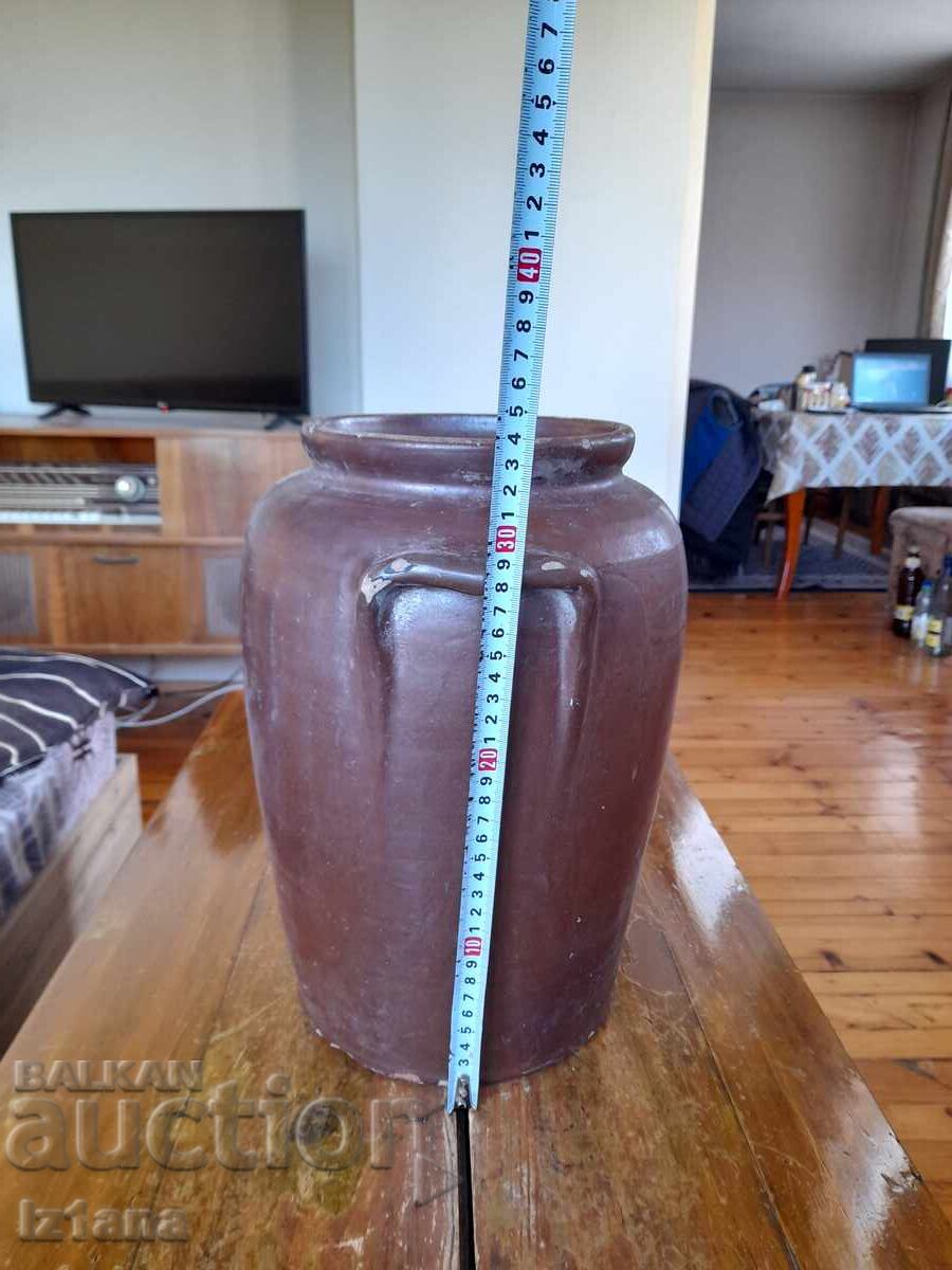 Livrarea Un borcan străvechi