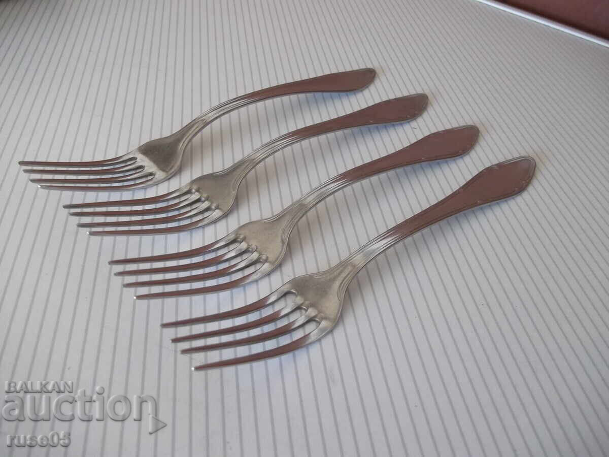 Lot de 4 furculițe de la "Fabrica - P.Denev-Gabrovo" cu preț 8.00 BGN | € 4.09 Lot de 4 furculițe de la "Fabrica - P.Denev-Gabrovo" cu preț 8.00 BGN | € 4.09