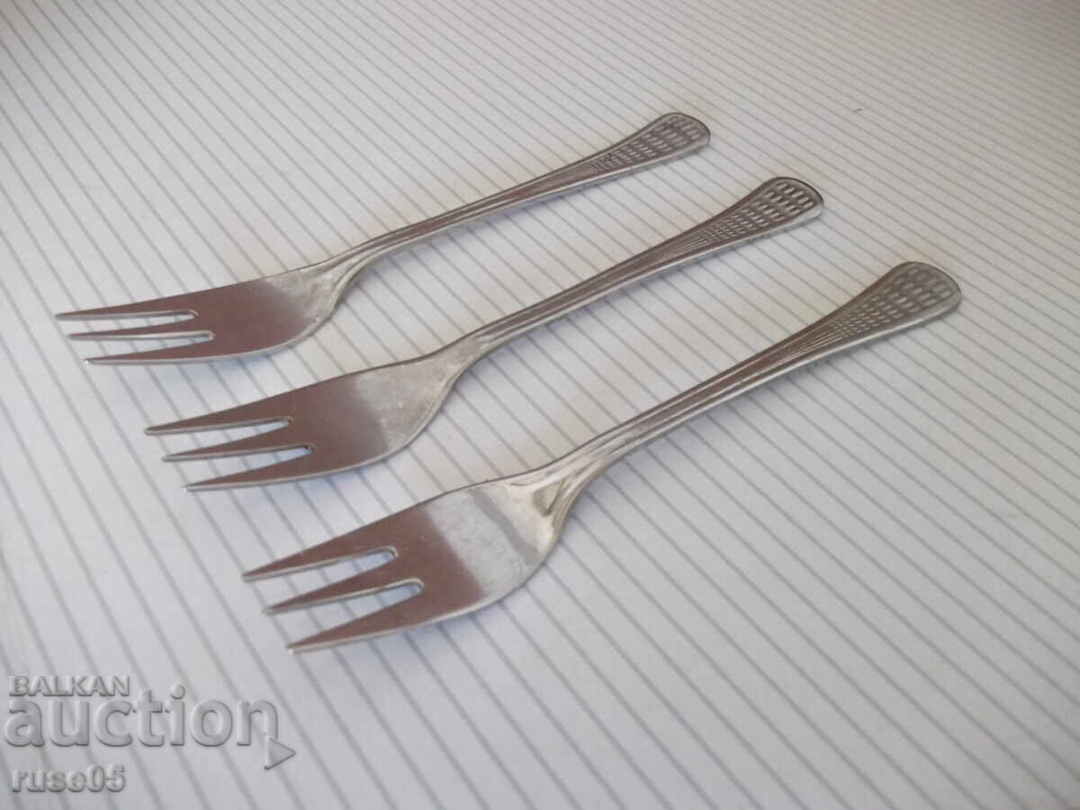 Lot of 3 forks "Perla" with price 6.00 BGN | € 3.07