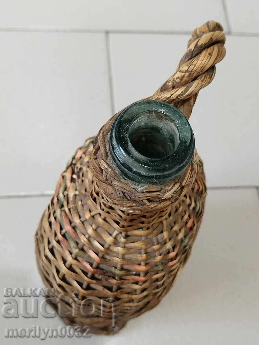 Παράδοση Παλιά πλεκτή δαματζάνα, μπουκάλι με πλέξη, μπουκάλι, γυαλί Παράδοση Παλιά πλεκτή δαματζάνα, μπουκάλι με πλέξη, μπουκάλι, γυαλί