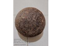 Vechi ghiulea de tun, obuz, mortier, bombardă