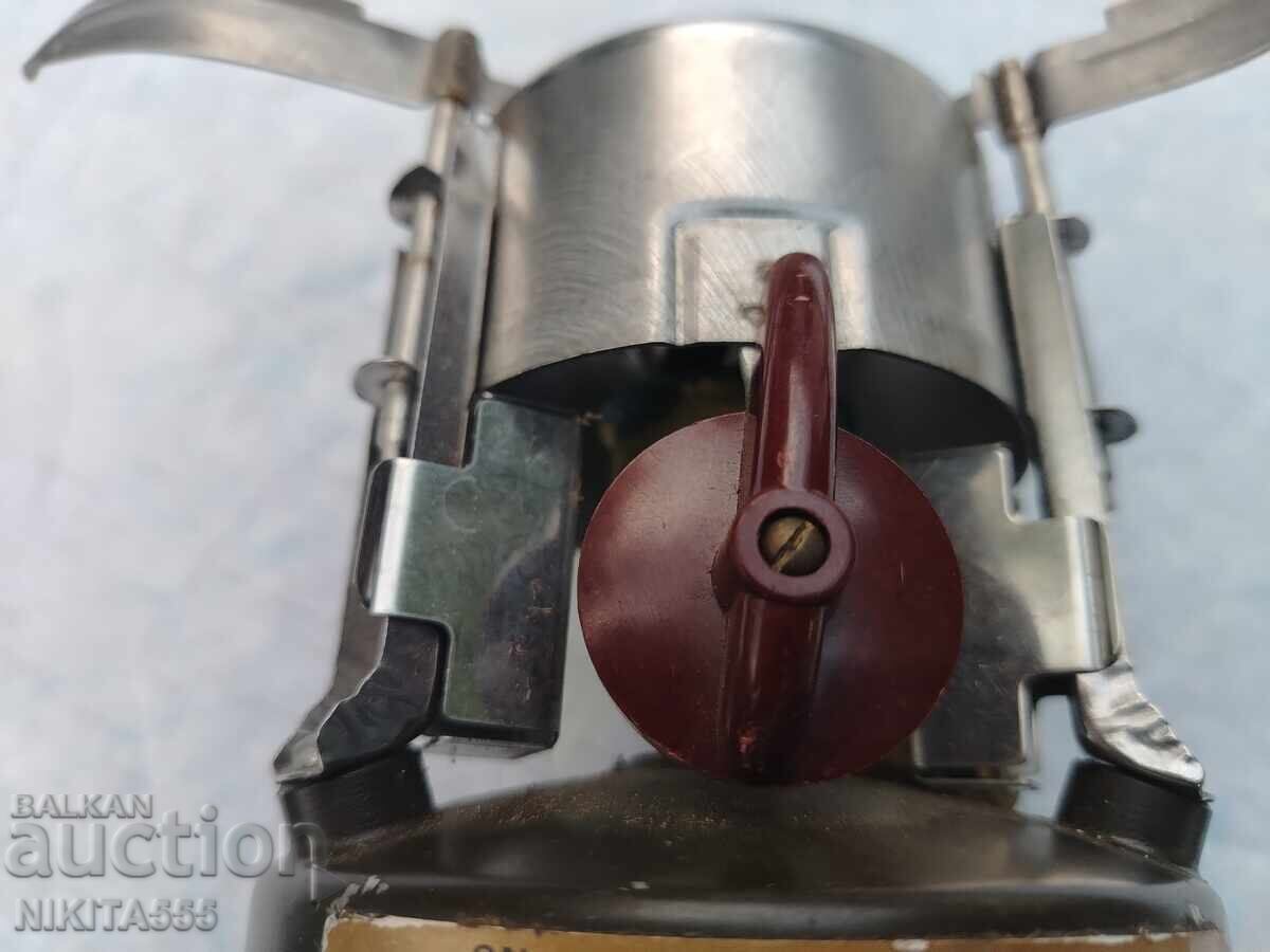 Delivery of Old original gasoline stove, Primus Coleman & Rogers