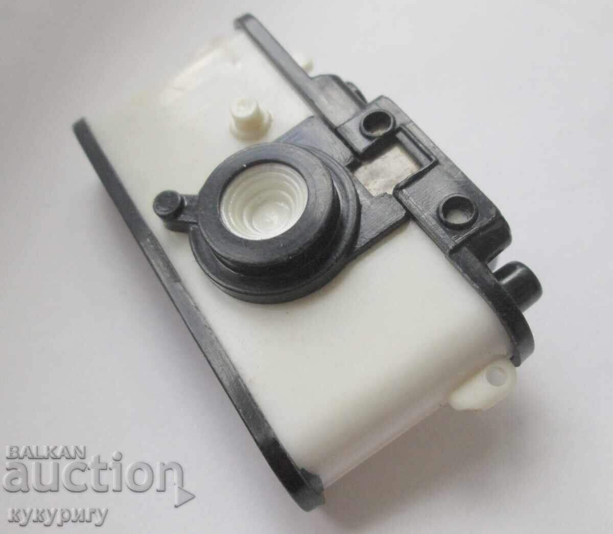 Livrarea Stara igrachka za vyzrastni - fotoaparat sys snimki goli zheni Livrarea Stara igrachka za vyzrastni - fotoaparat sys snimki goli zheni