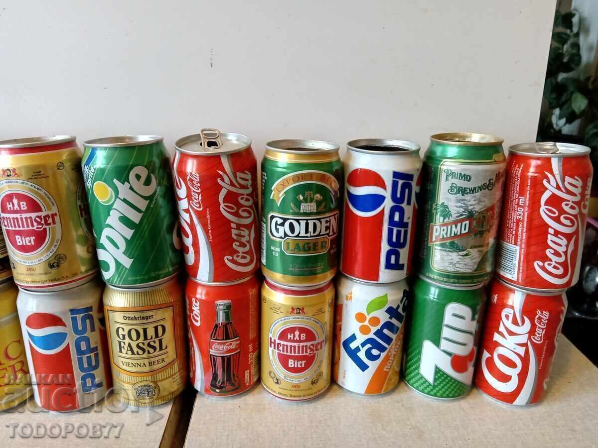 Παράδοση Συλλογή παλαιών κουτιών αναψυκτικών από τις αρχές της δεκαετίας του '90 Παράδοση Συλλογή παλαιών κουτιών αναψυκτικών από τις αρχές της δεκαετίας του '90