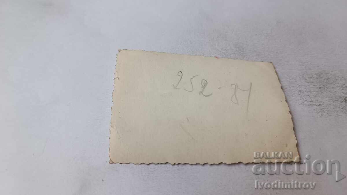 Снимка София Двама мъже с чанти на разходка с цена 2.45 лв. | € 1.25