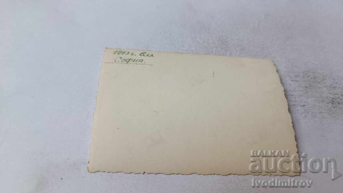 Photograph Sofia Students from 6th grade sitting on a bench in the park 1943 with price 1.65 BGN | € 0.84