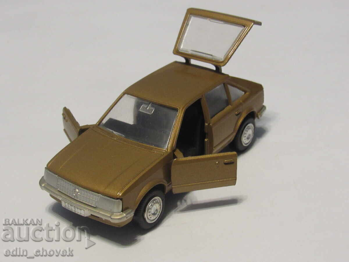 1/43 GAMA-MINI Opel Kadett D, bŭlgarska Mikro-67 Razgrad 2 - 6