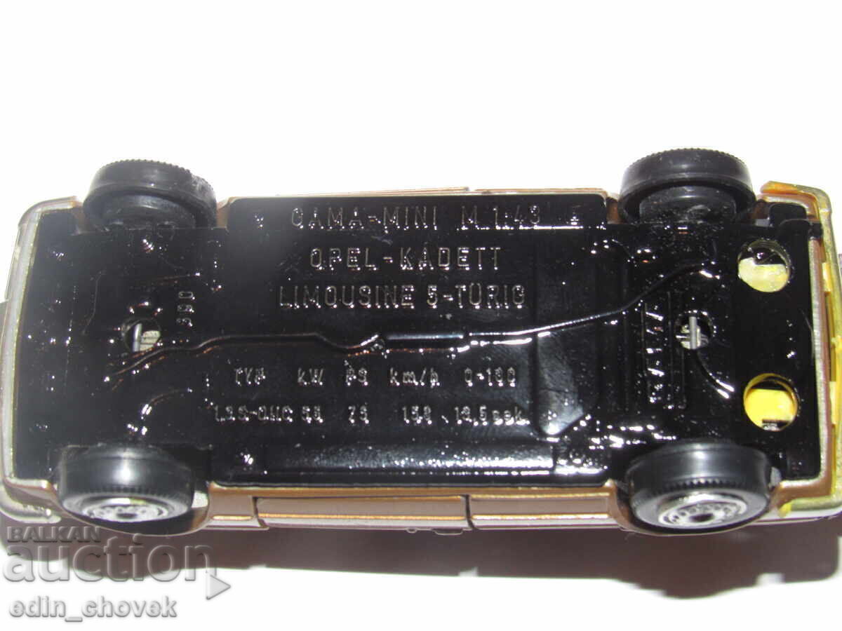 1/43 GAMA-MINI Opel Kadett D, bŭlgarska Mikro-67 Razgrad 2 - 7