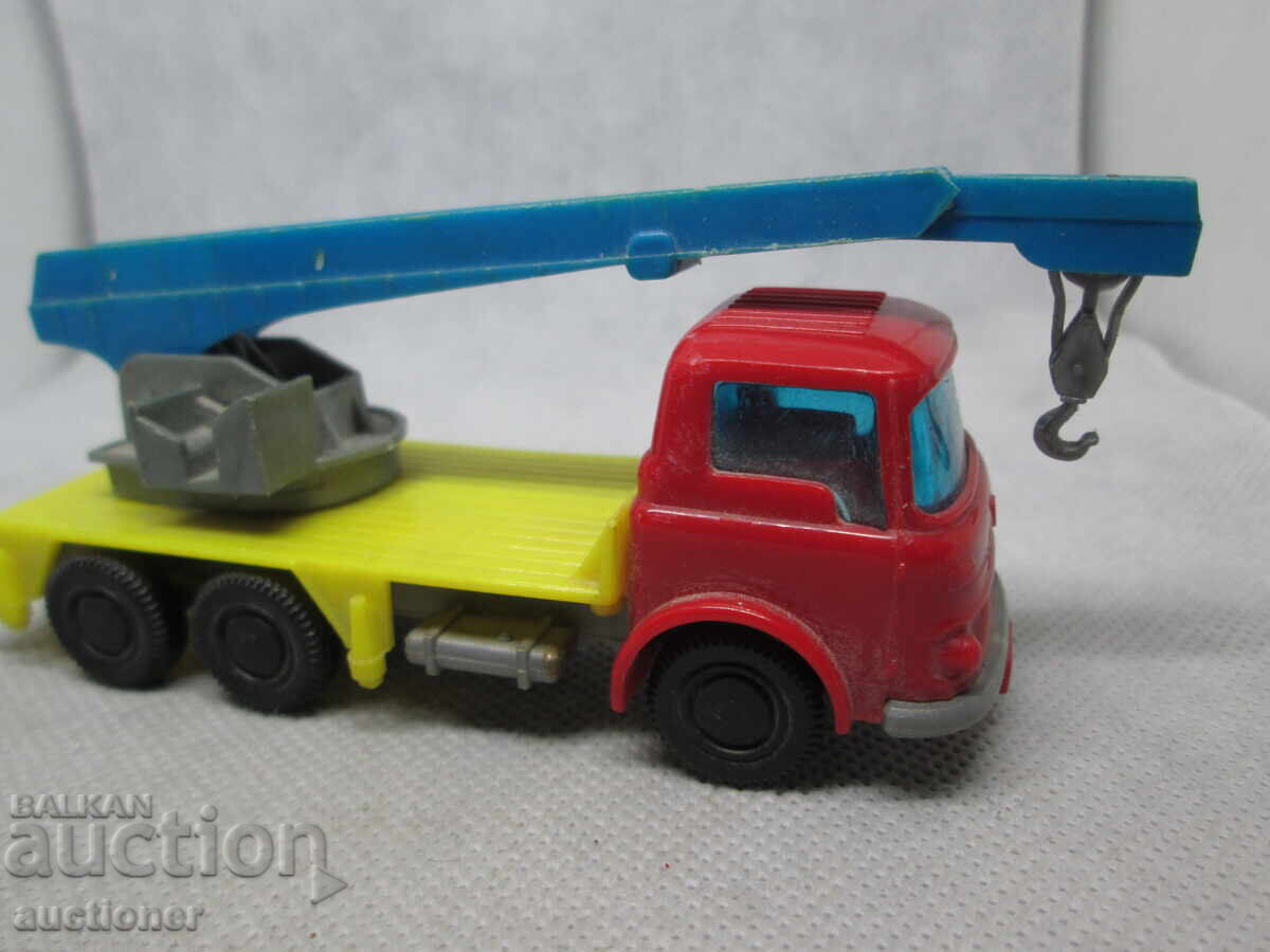 Auction  BEDFORD - CRANE TOY