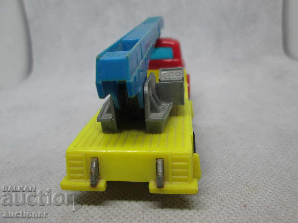Delivery of BEDFORD - CRANE TOY