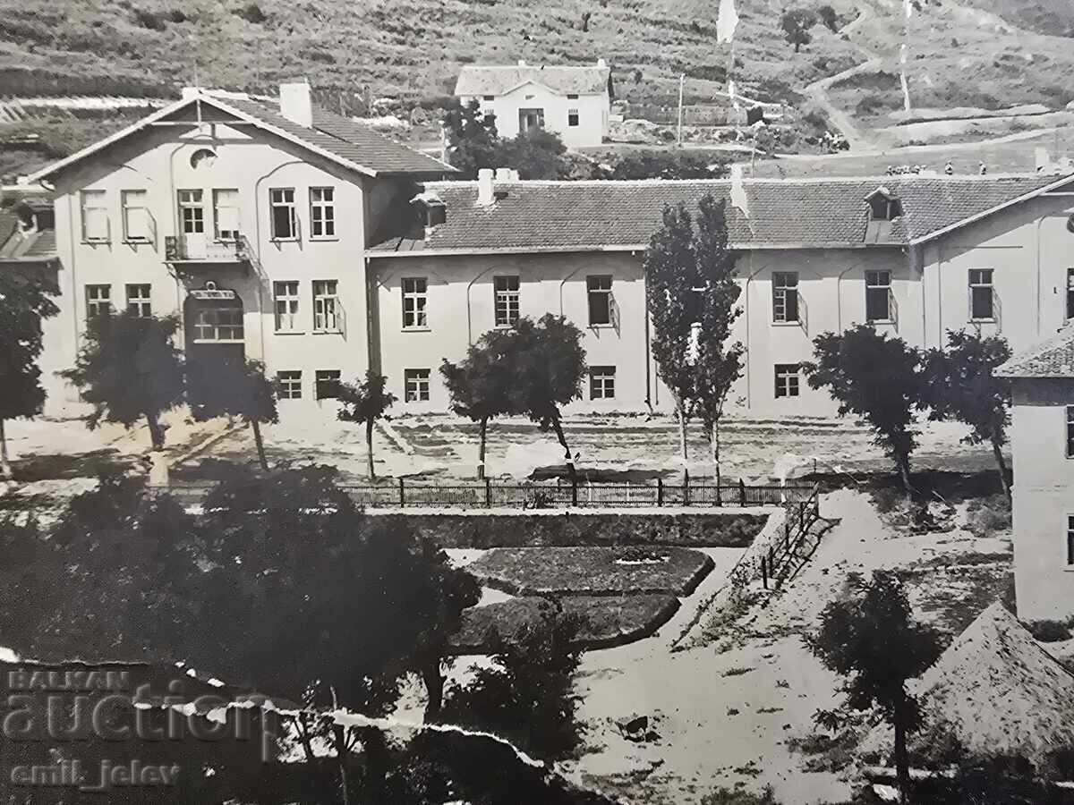 Nikopol view from the barracks with price 9.99 BGN | € 5.11