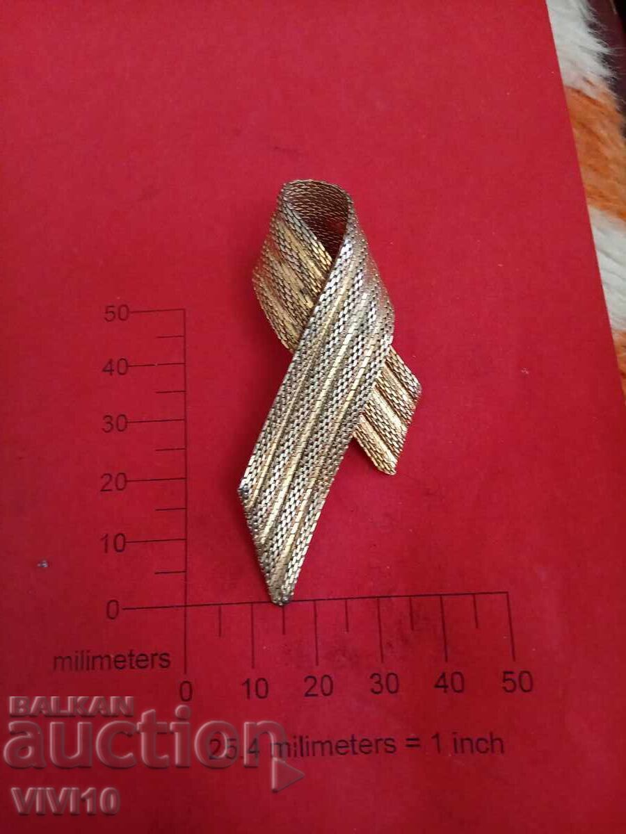 Broșă veche metal