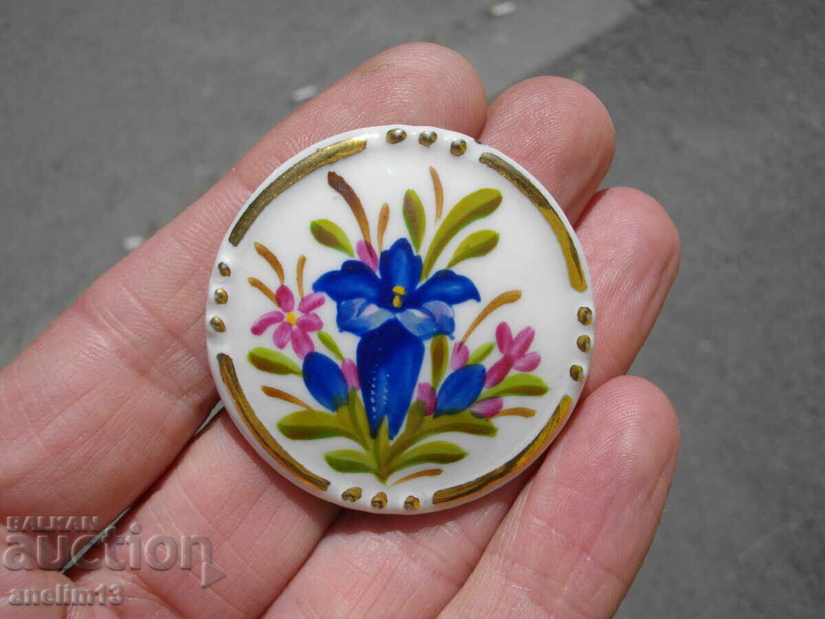OLD BROOCH HAND-PAINTED PORCELAIN HANDMALEREI with price 55.00 BGN | € 28.12