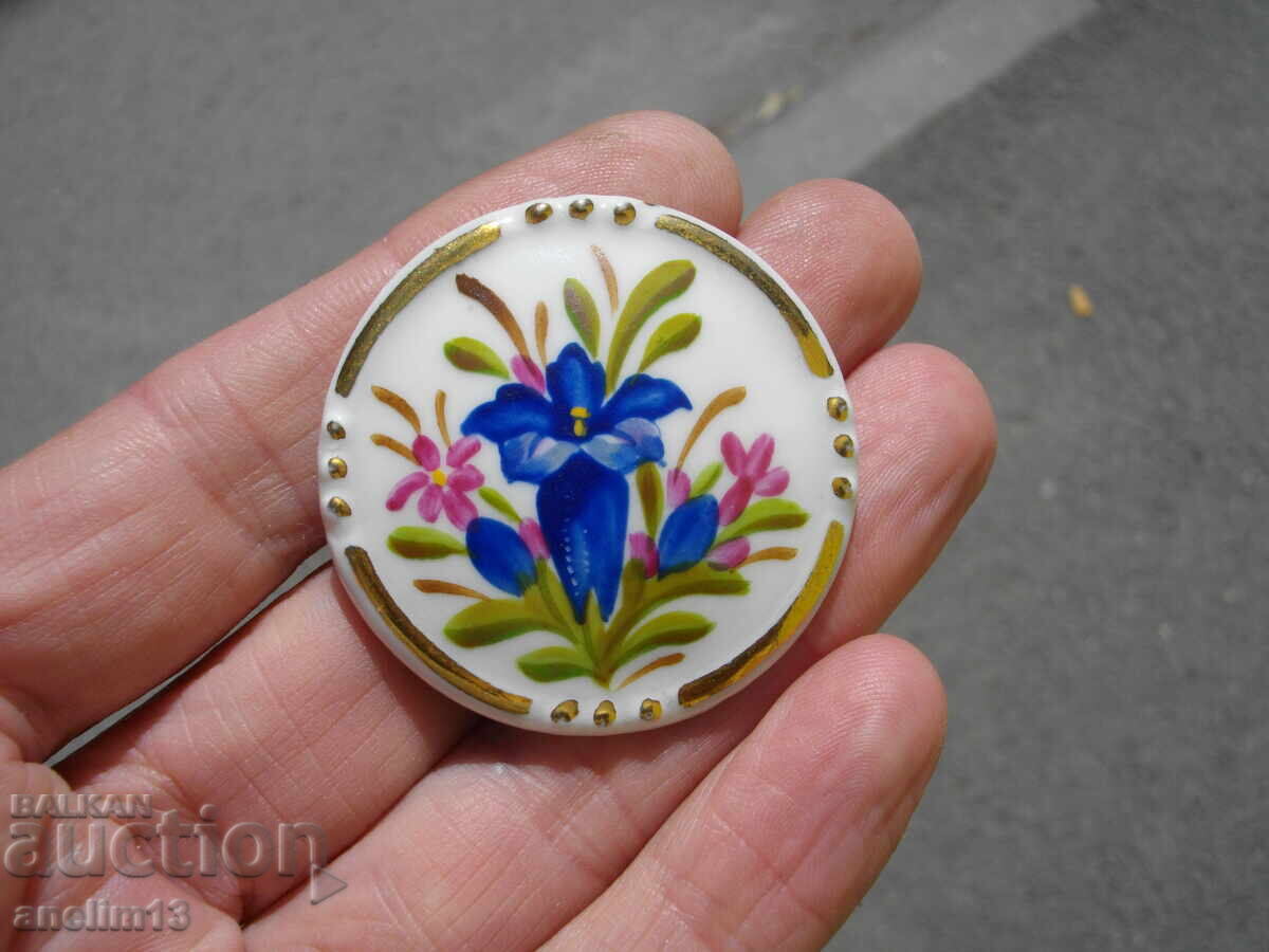 OLD BROOCH HAND-PAINTED PORCELAIN HANDMALEREI