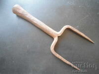 Стара наковалня за клепане на коси