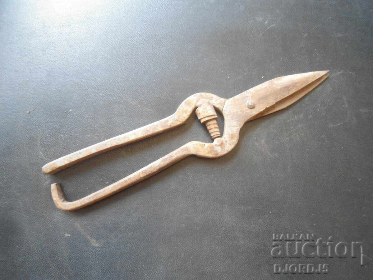 Foarfece vechi forjate Foarfece vechi forjate