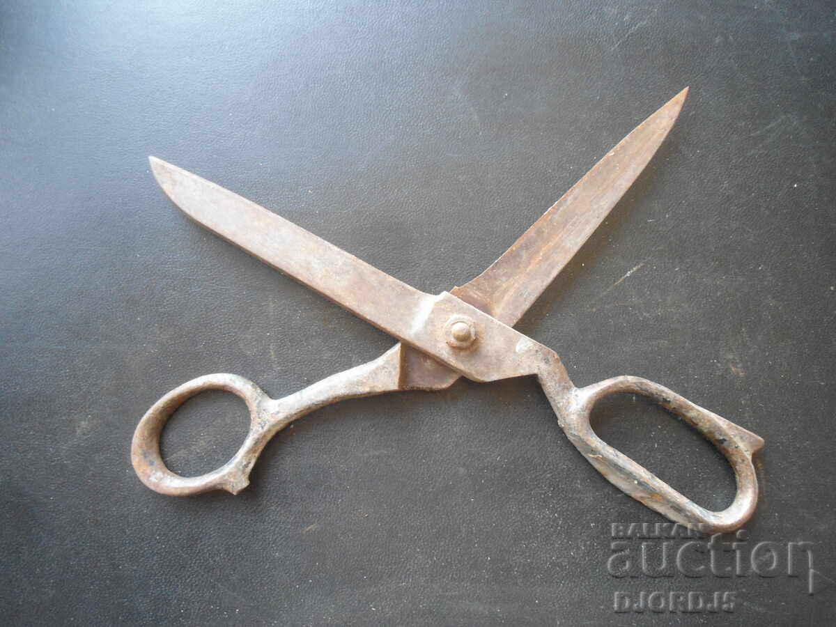 Foarfece vechi cu preț 4.00 BGN | € 2.05 Foarfece vechi cu preț 4.00 BGN | € 2.05